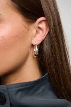 Amalie Hoop Earring Silver