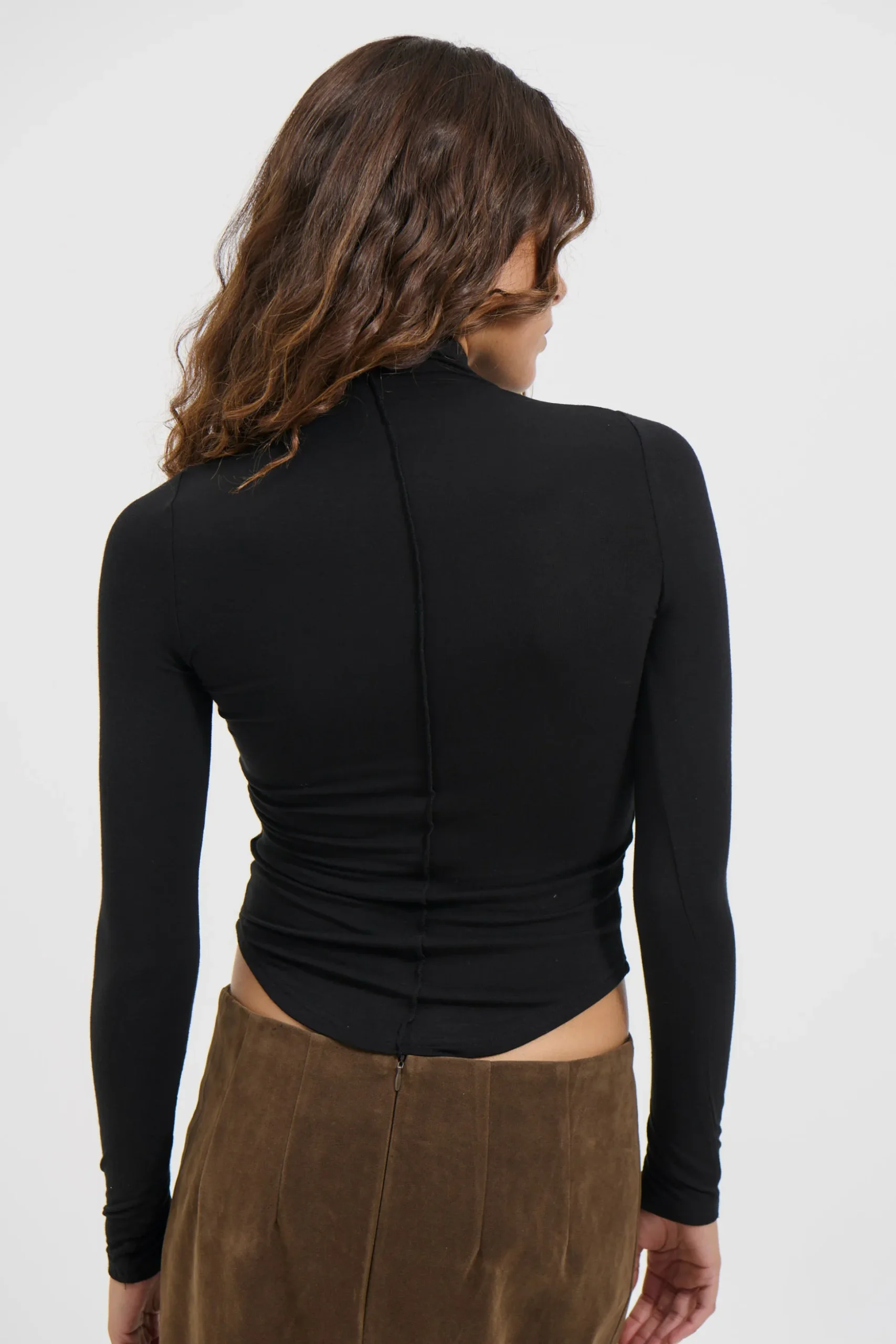 Anisa Turtle Neck Shadow