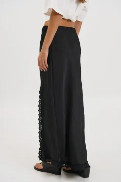 Chantily Skirt Black