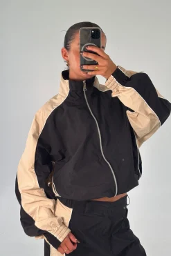 Cleo Windbreaker Black
