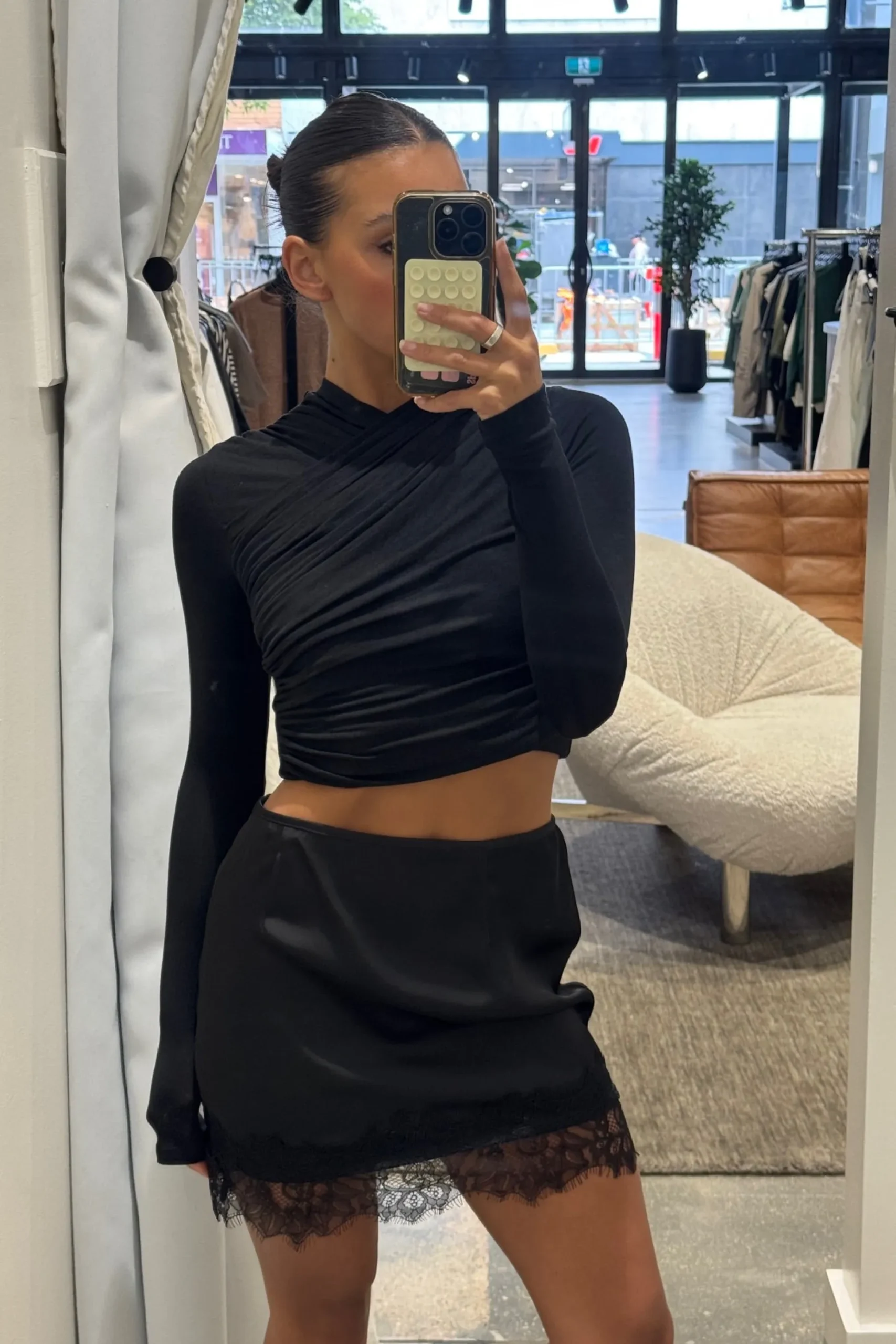 Dion Lace Skirt Black