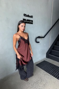 Electra Lace Dress Chocolate