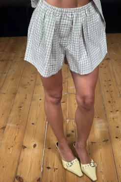 Emina Check Short Beige
