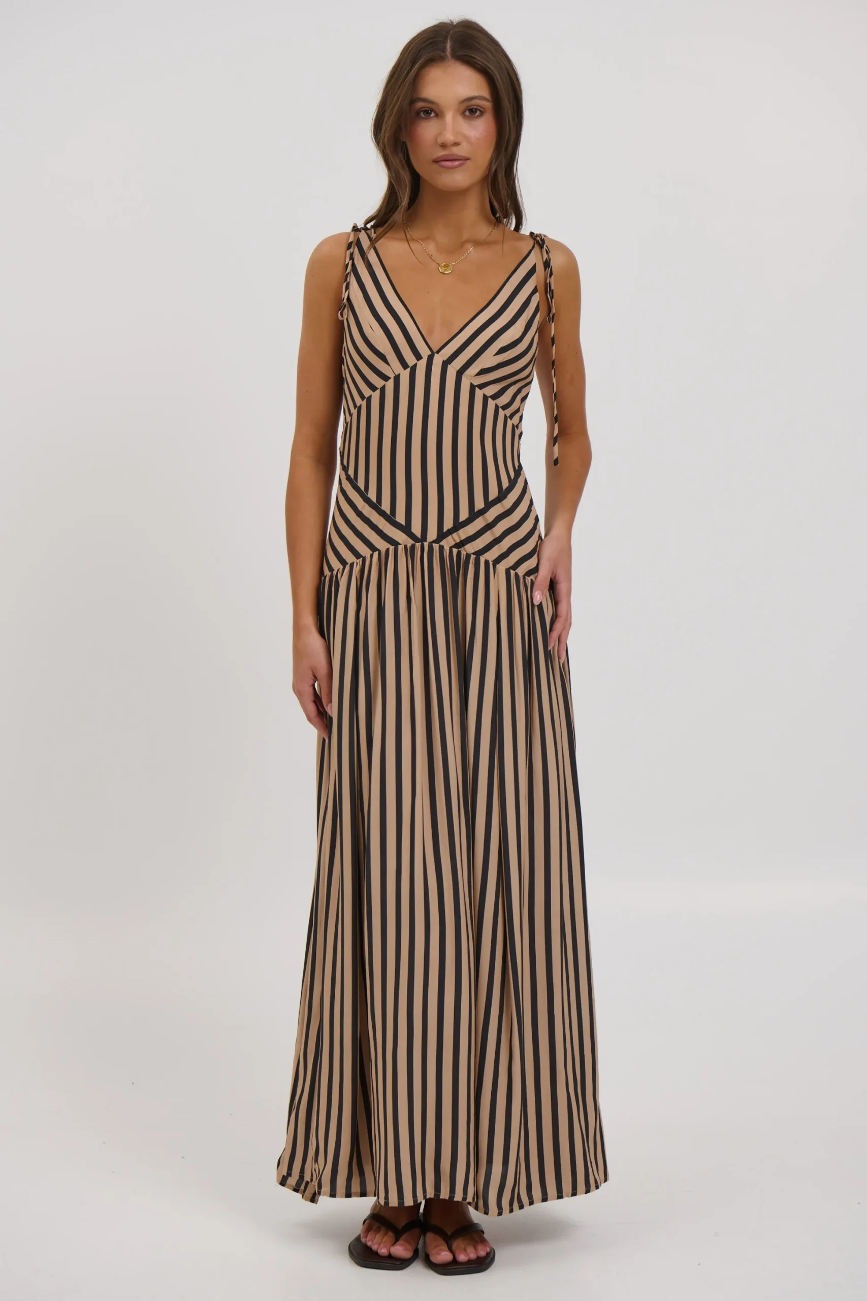 Hadley Maxi Dress Mocha