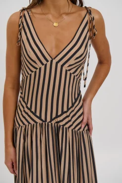 Hadley Maxi Dress Mocha