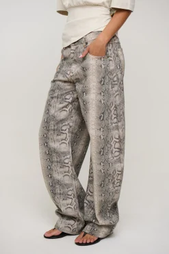 Horseshoe Jean Python