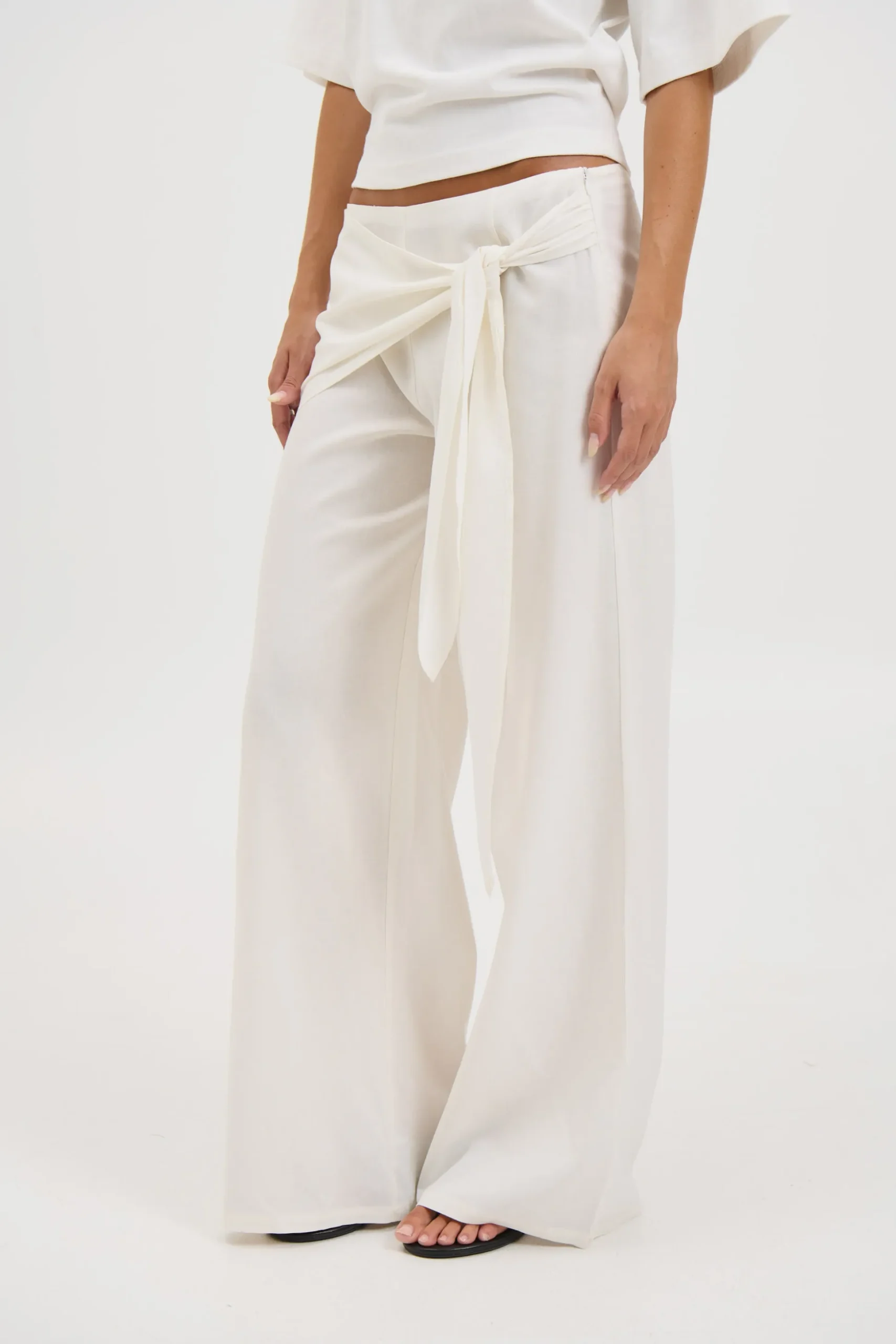 Jamillah Pant White