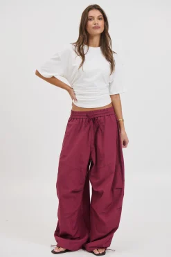 Lavinia Pant Wine