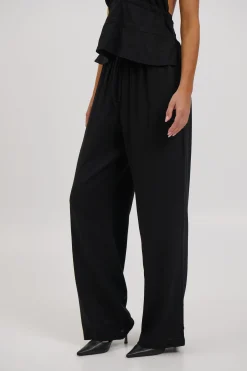 Leesa Pant Black