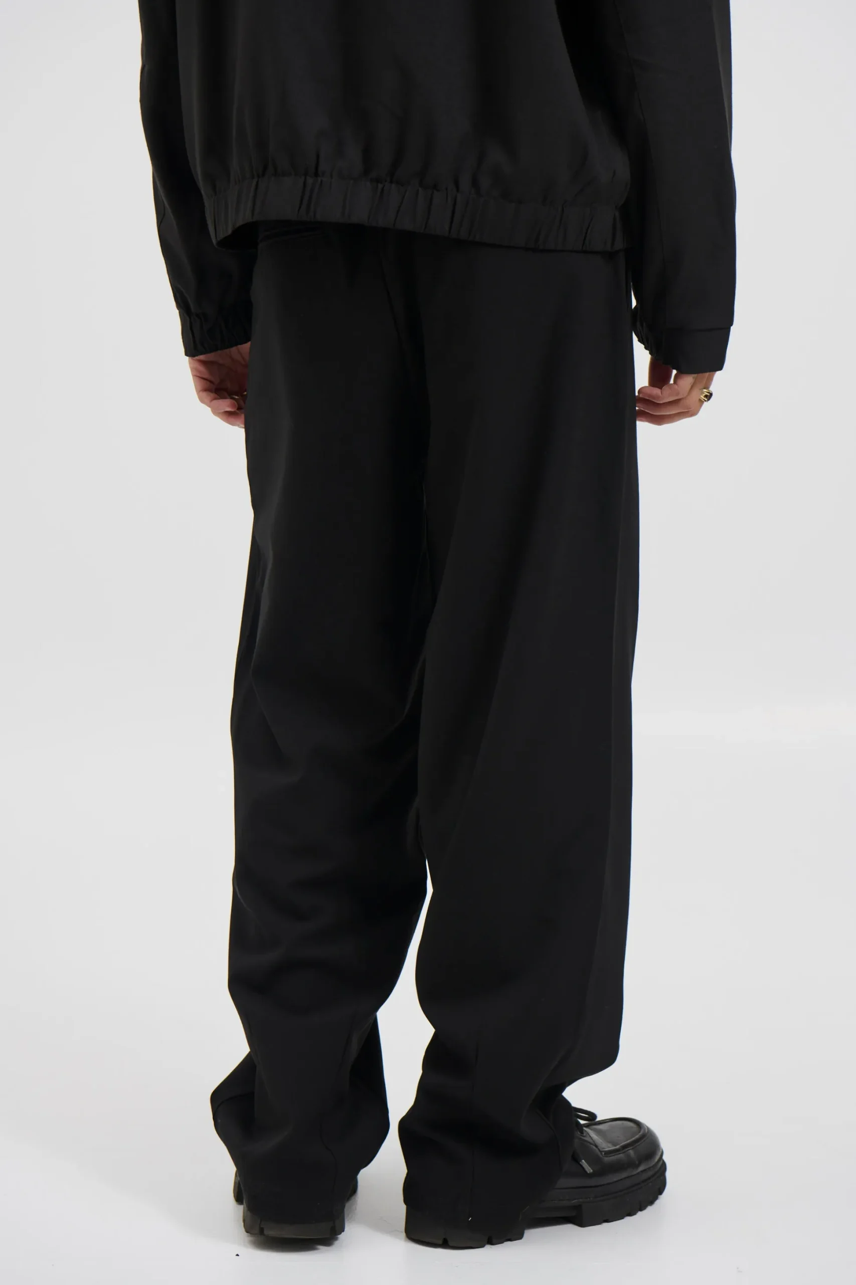 Lenny Pleat Straight Pant Black