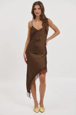 Margot Satin Lace Dress Chocolate
