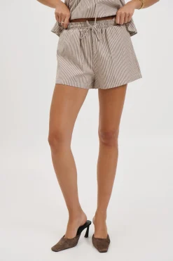 Matisse Short Chocolate