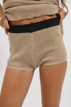 Melody Short Sand