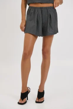 Millie Short Black