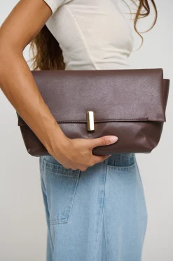 Novie Clutch Chocolate