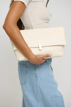 Novie Clutch White