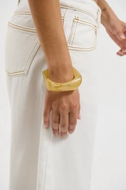 Ostini Bangle Milk