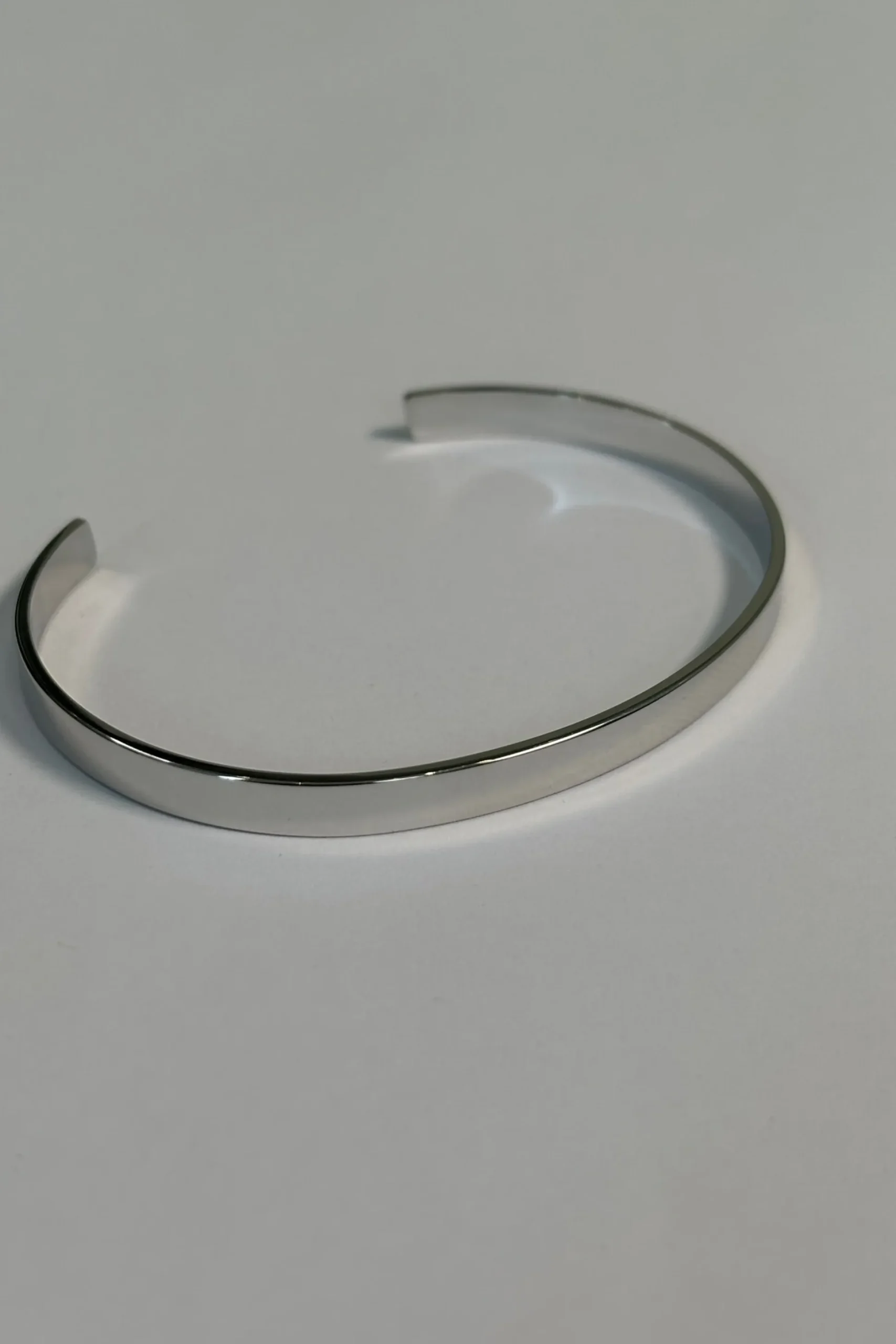 Premium NTH 4.5mm Cuff White Gold Plated