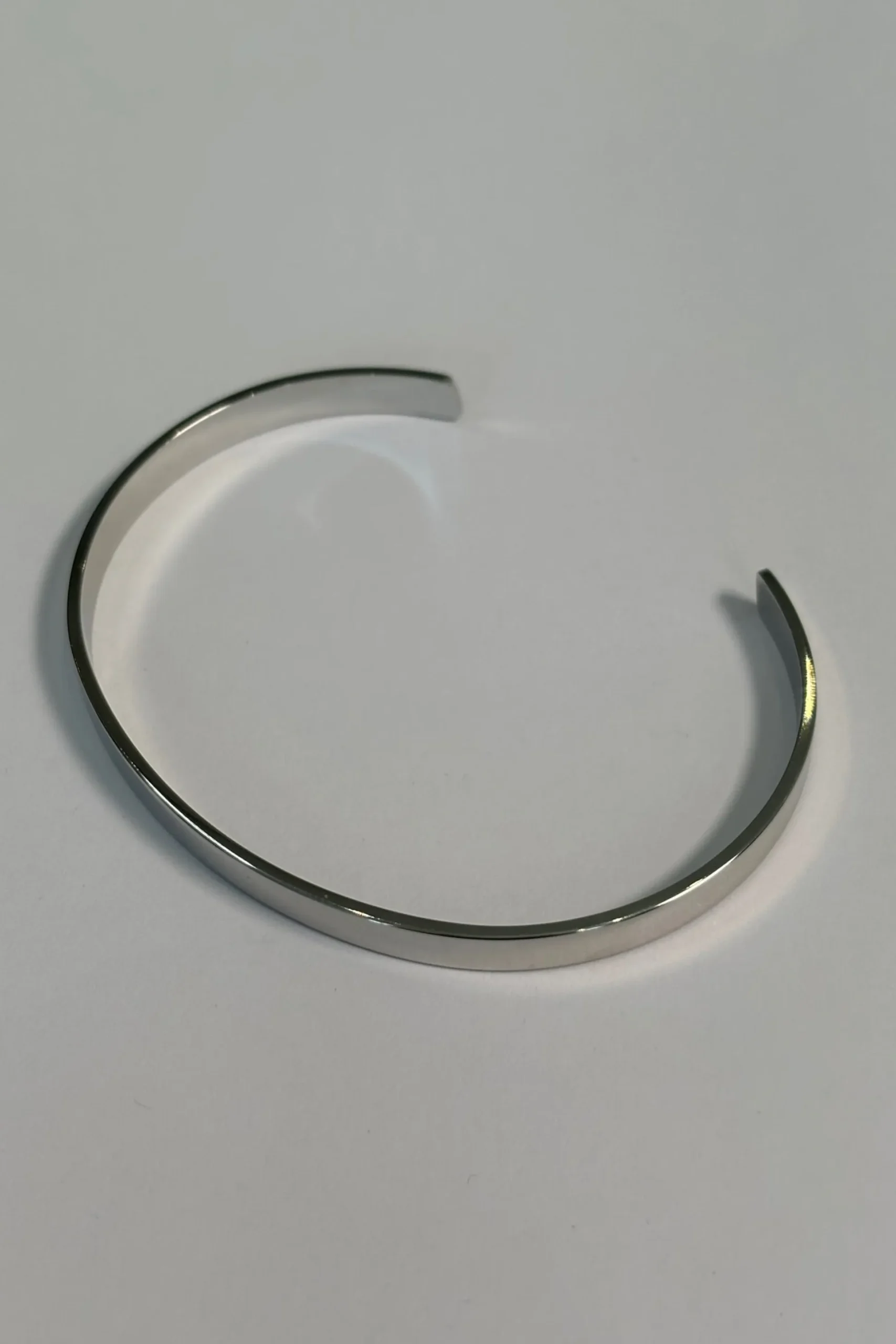 Premium NTH 4.5mm Cuff White Gold Plated
