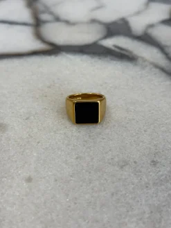 Statement Signet Ring Gold