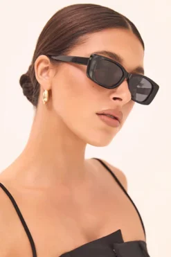 The Hepburn Black/Smoke