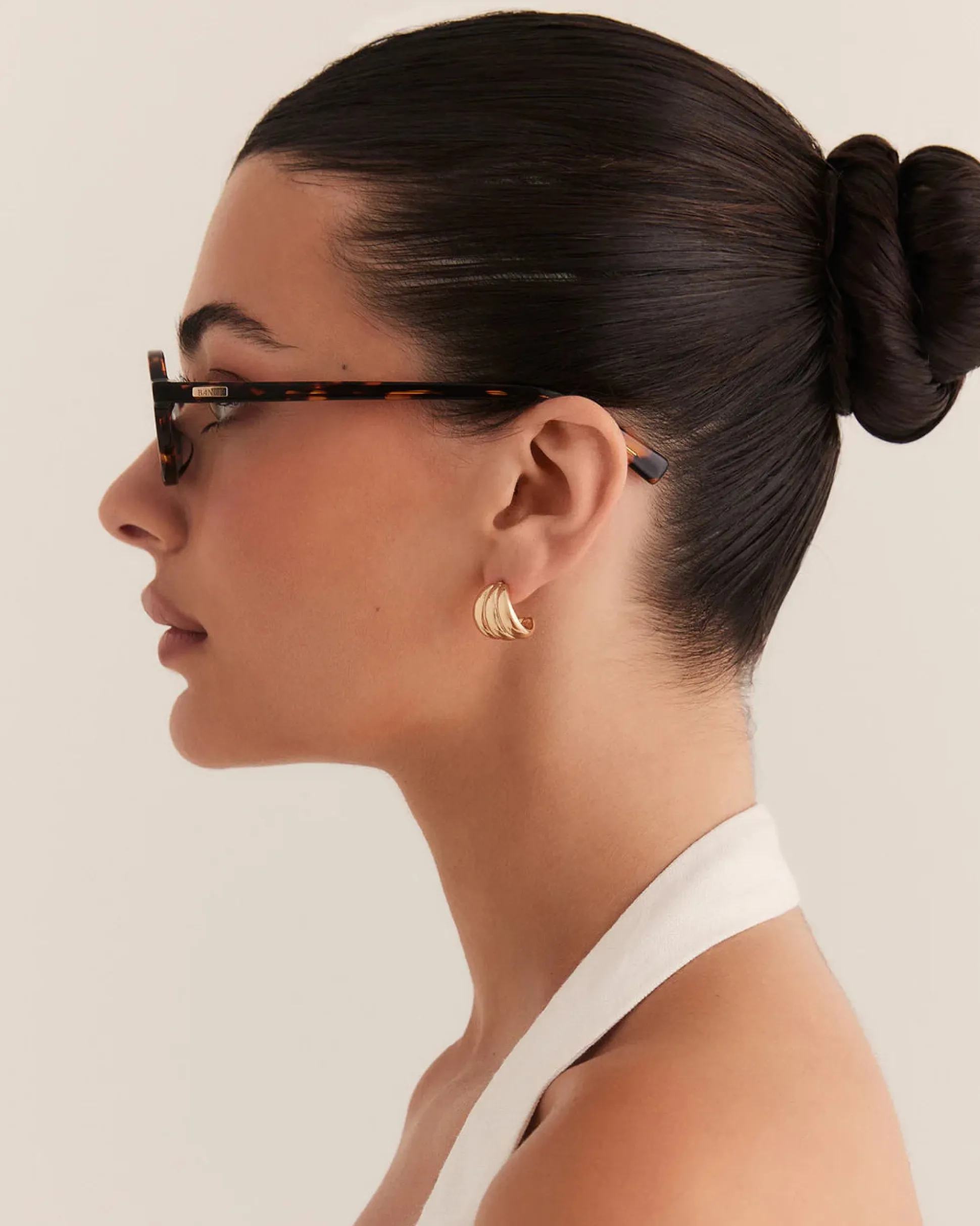 The Yasmin Havana Tort / Blue Light