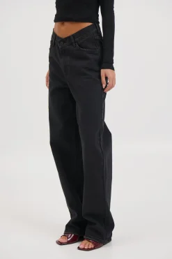 Vera Jean Backstage Black