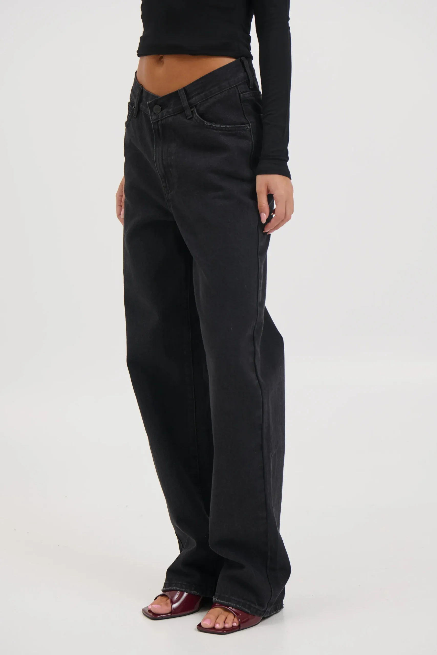 Vera Jean Backstage Black